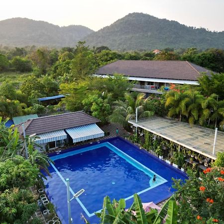 Sanssouci Kep Hotel Exterior photo